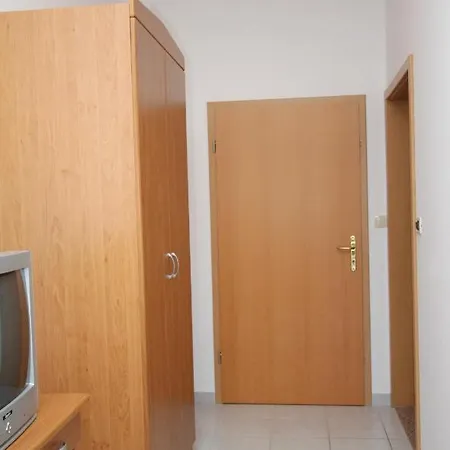 And By The Sea Vinjerac, Zadar - 3248 Гостевой дом 3*